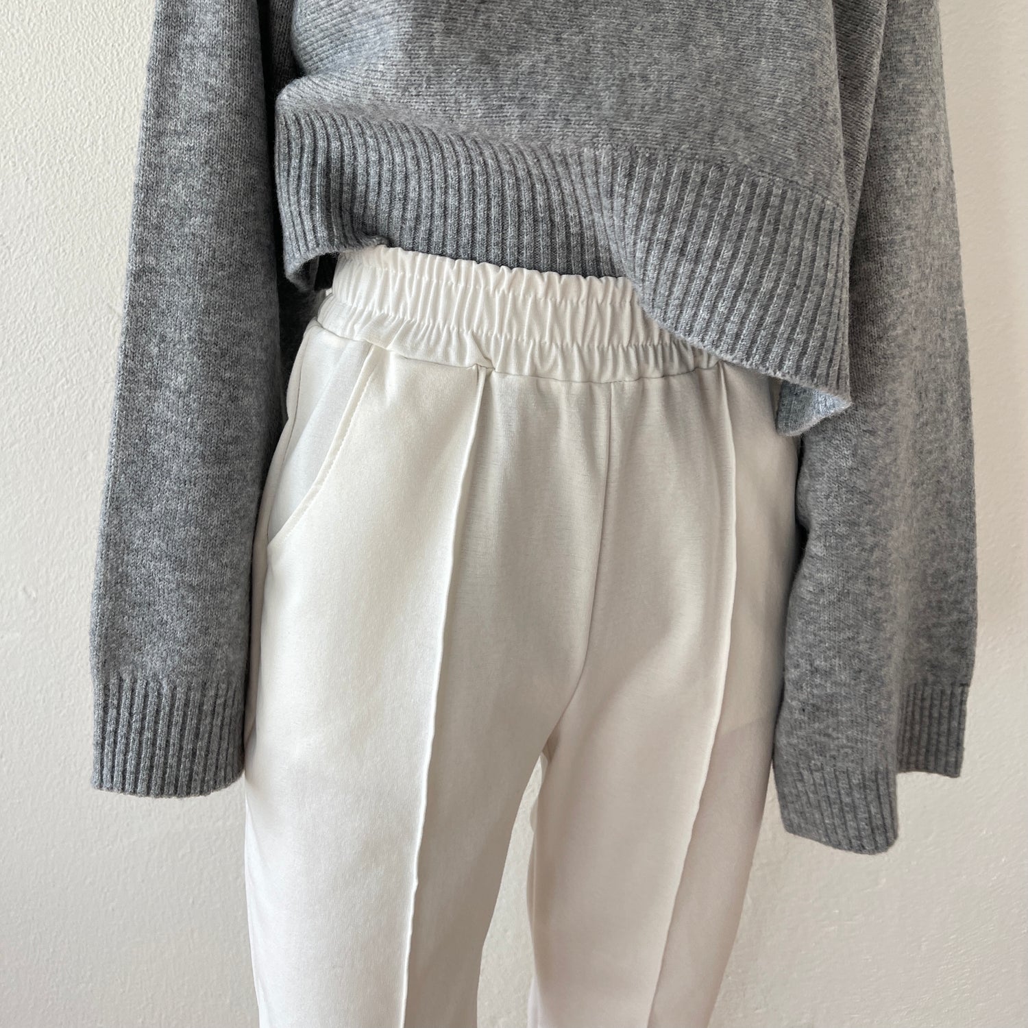 center line relax sweat pants / ivory