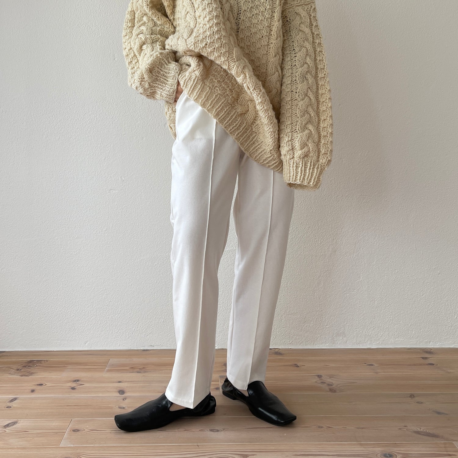 center line relax sweat pants / ivory