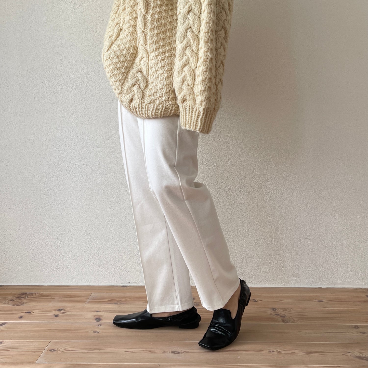 center line relax sweat pants / ivory