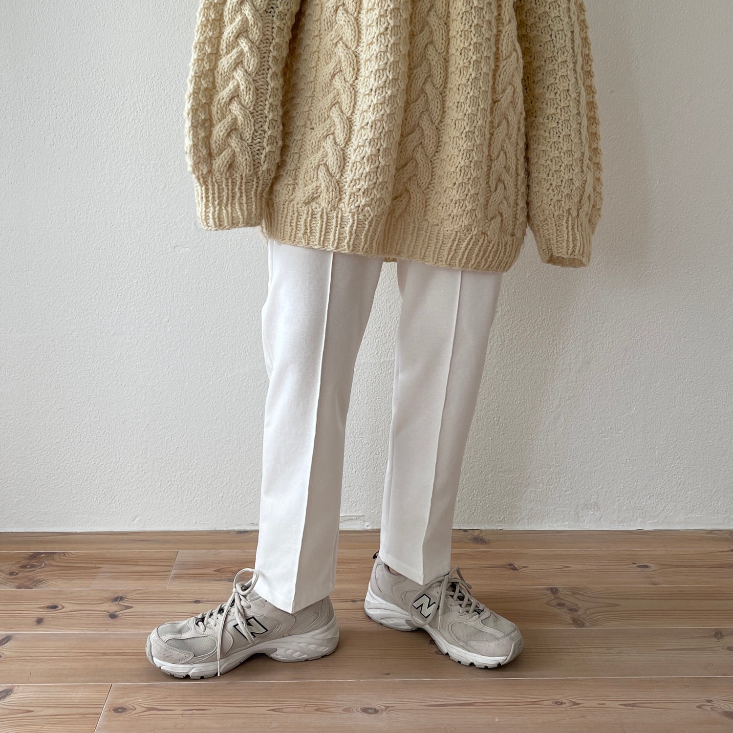 center line relax sweat pants / ivory