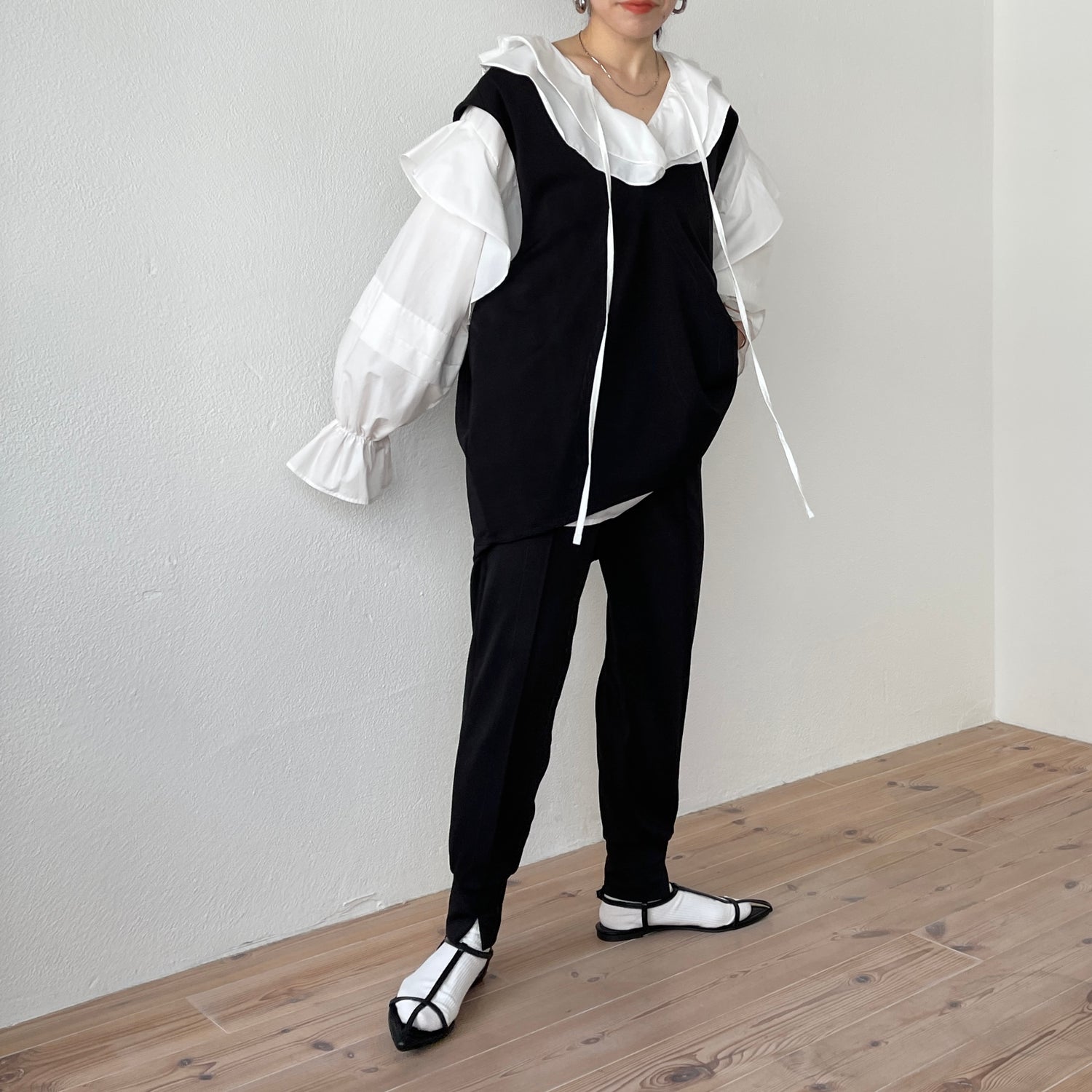 《love call limited price!3/5 23:59 まで》over size ponte vest / black