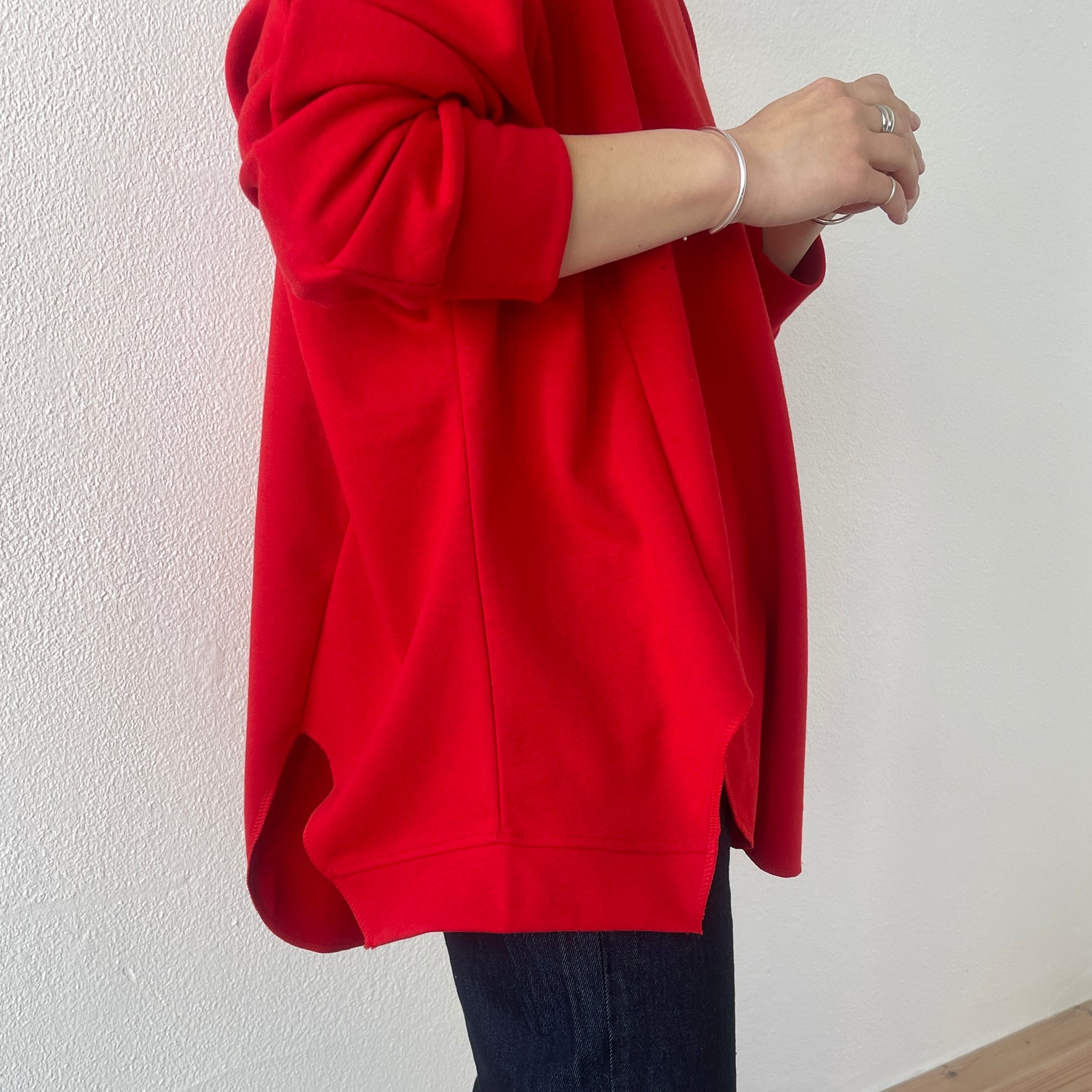 asymmetry design sweat / red