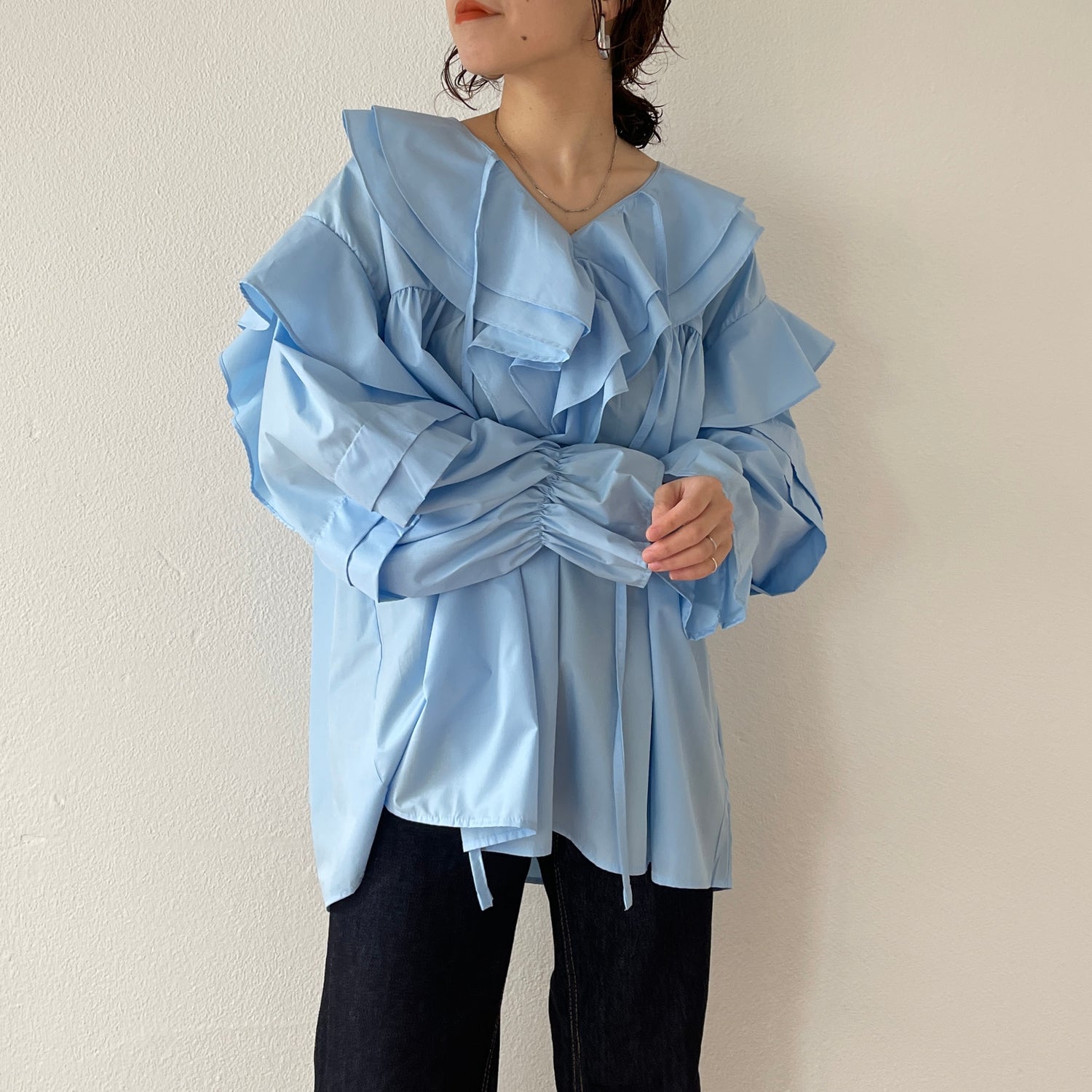 big collar frill blouse / sky blue