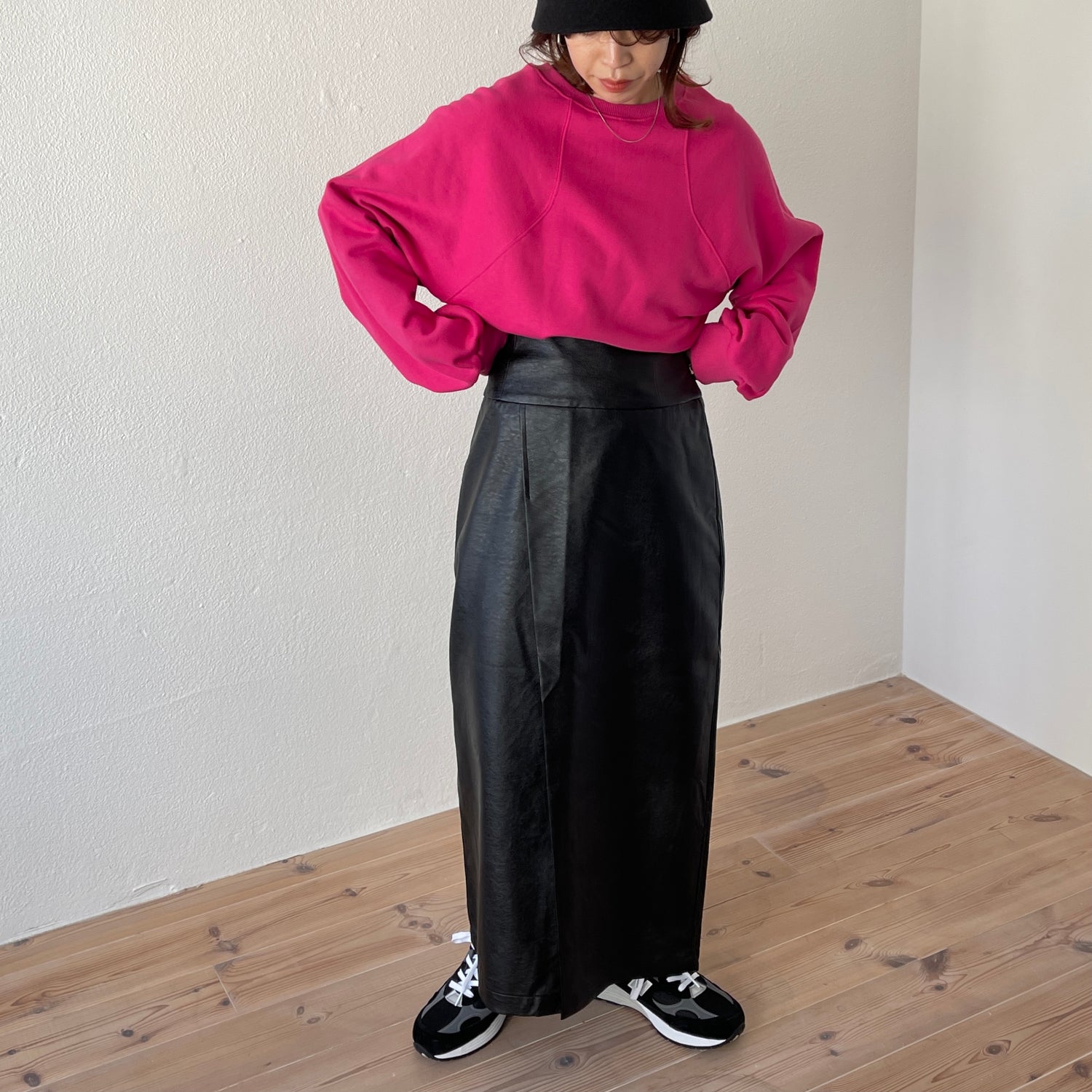 eco leather wrap skirt / black