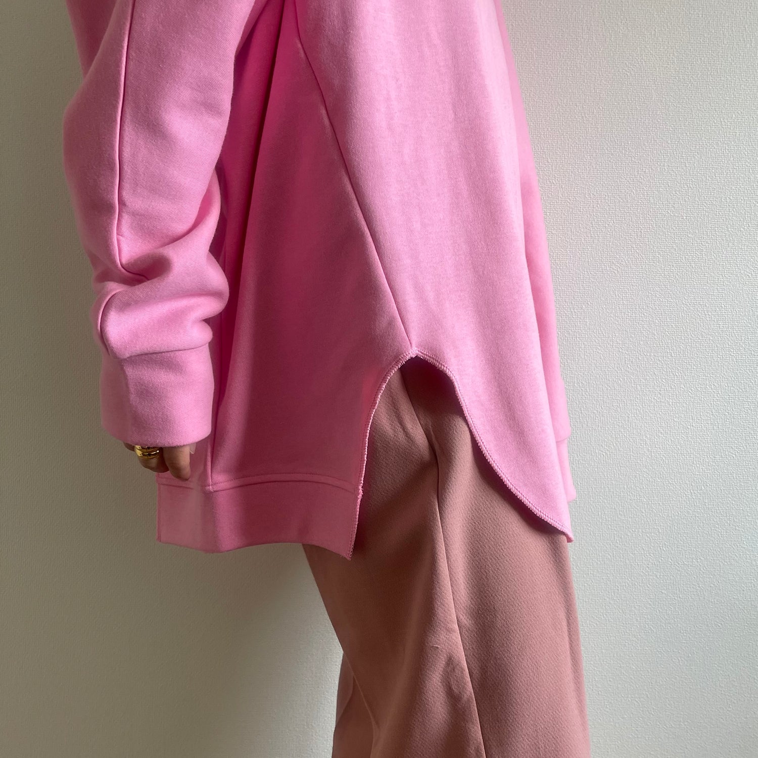 asymmetry design sweat / pink