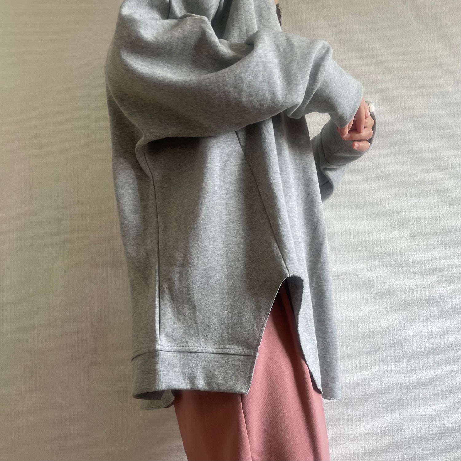 asymmetry design sweat / gray