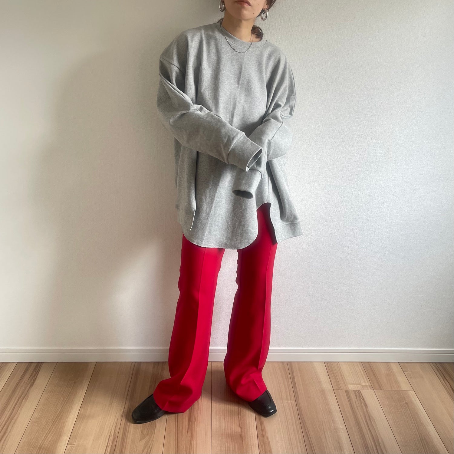 asymmetry design sweat / gray