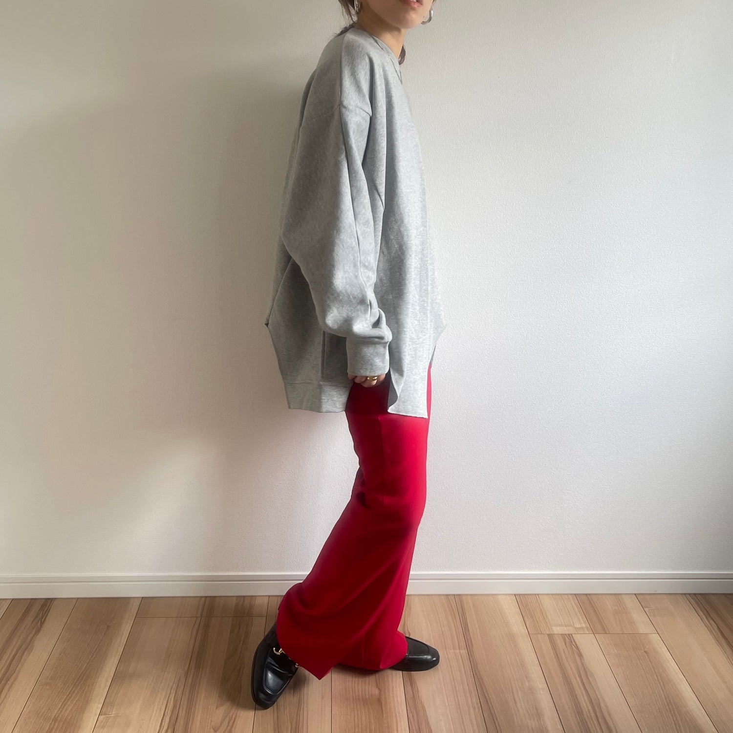 asymmetry design sweat / gray