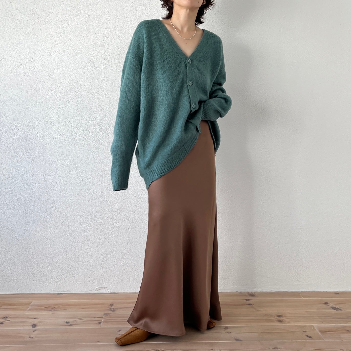 square toe suede flat shoes / brown