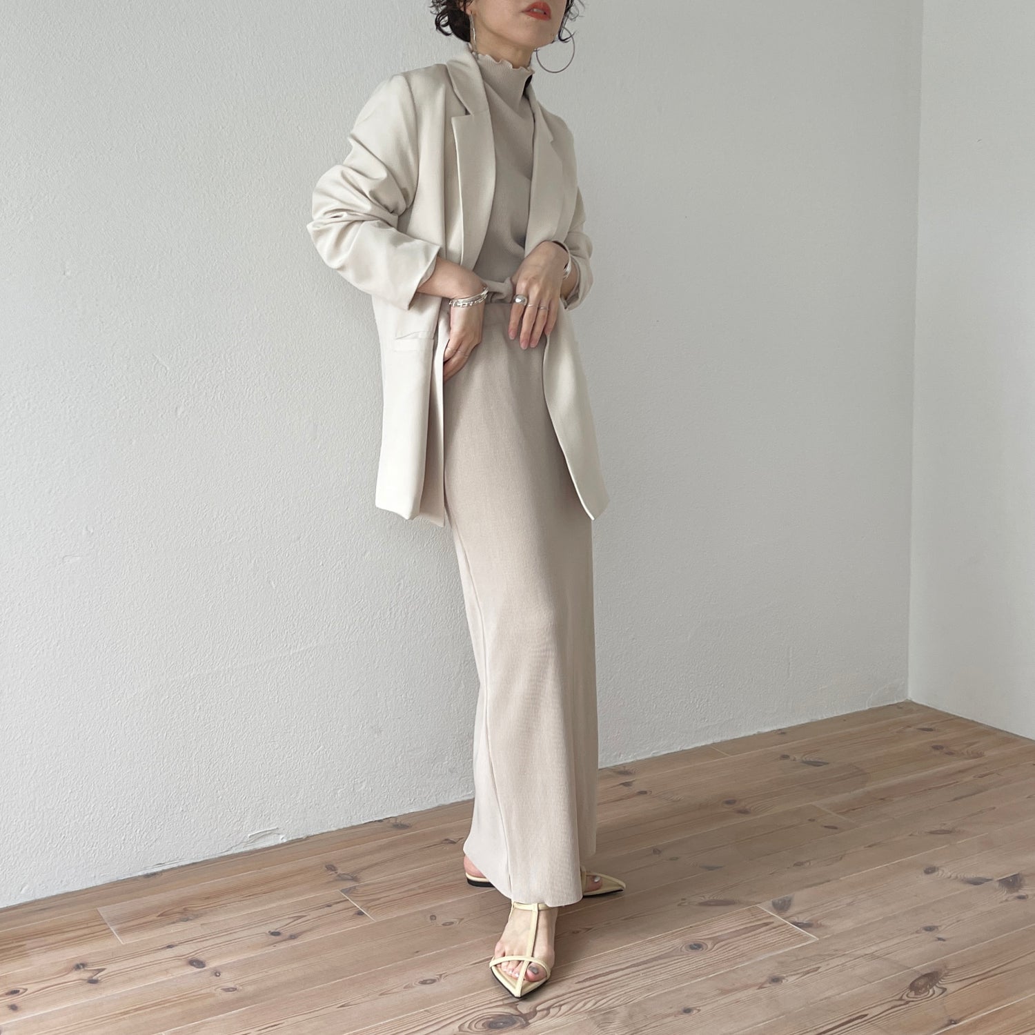 super stretch pleats tops / ivory