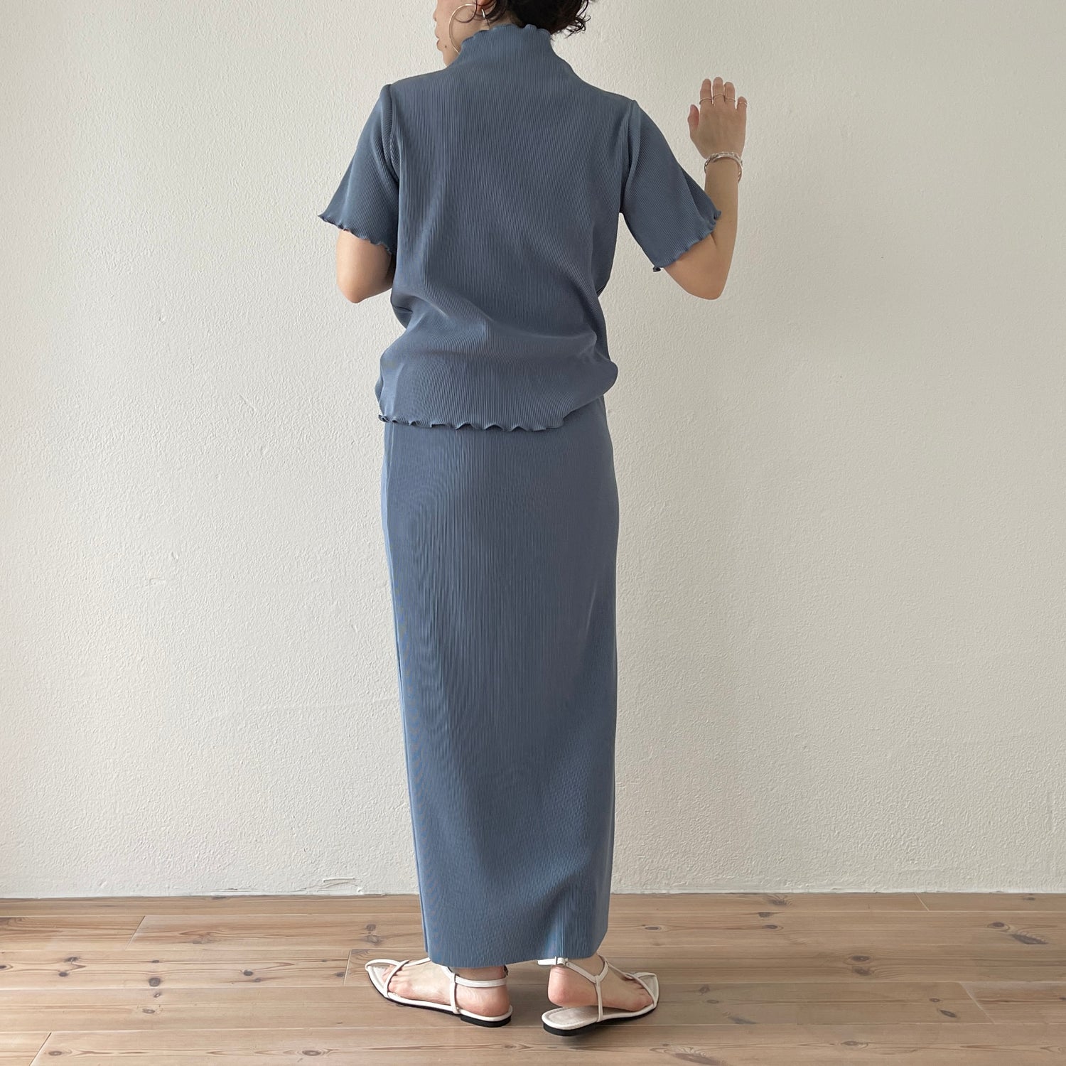 super stretch pleats tops / blue