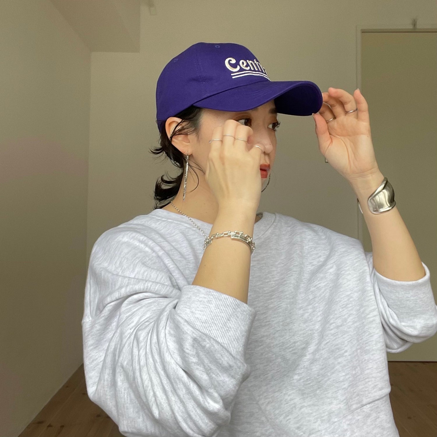 purple cap / purple