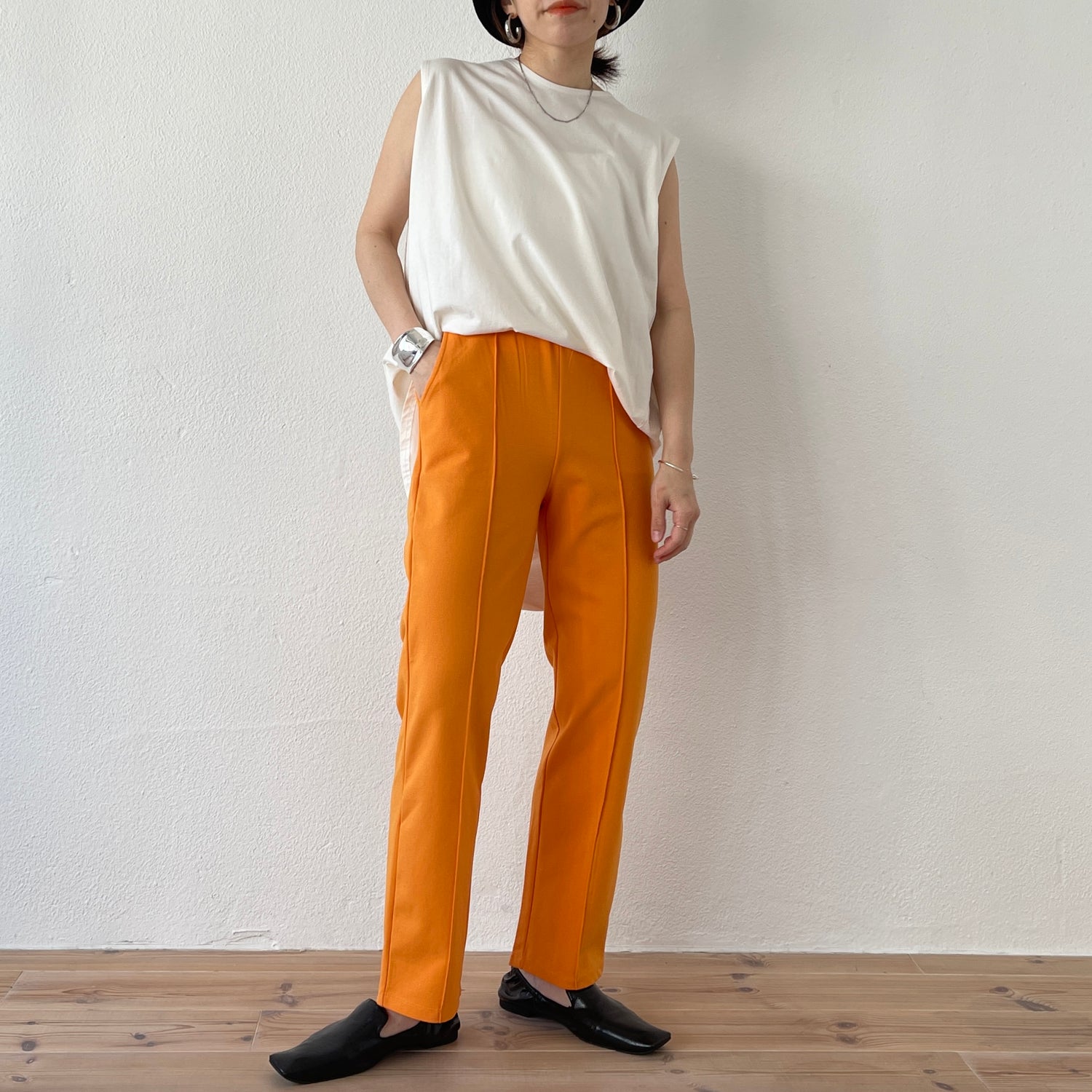 center line relax sweat pants / orange