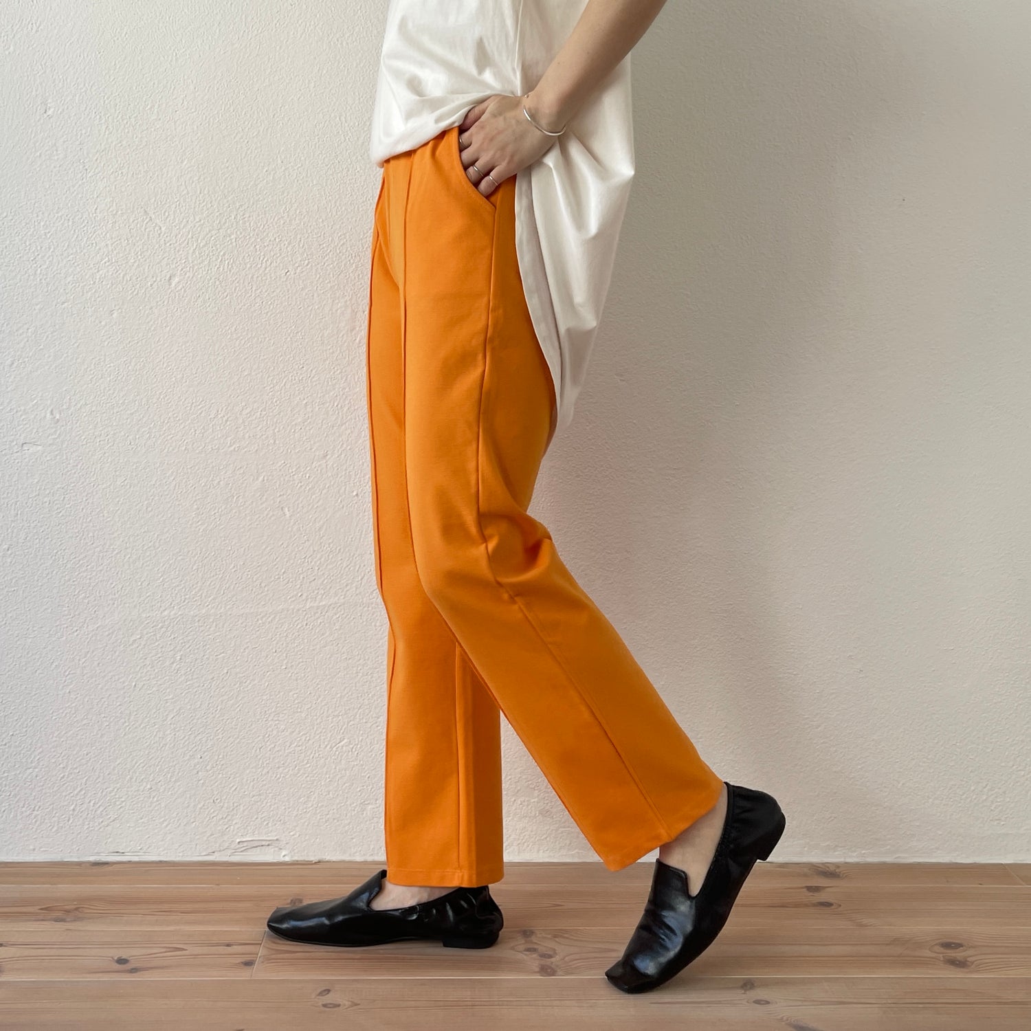 center line relax sweat pants / orange