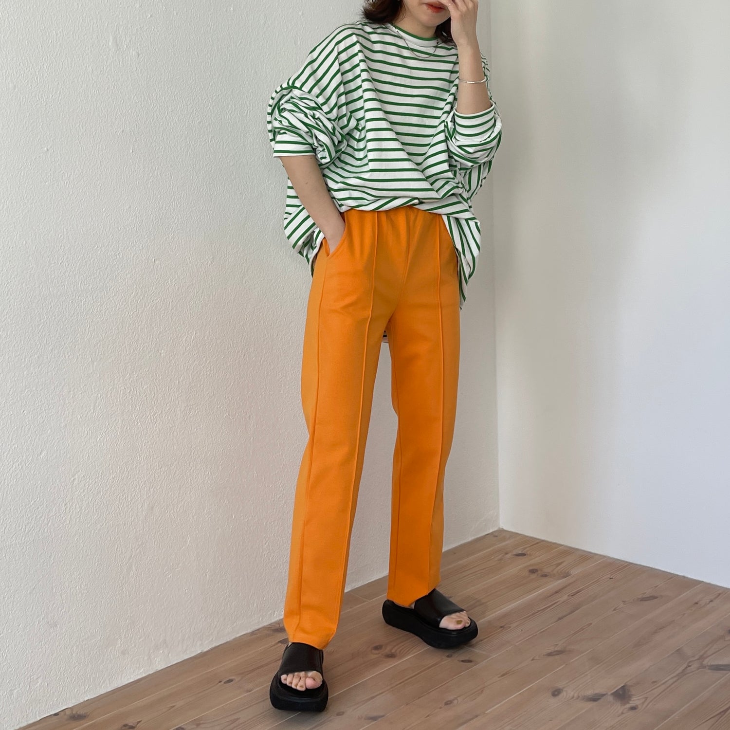 center line relax sweat pants / orange