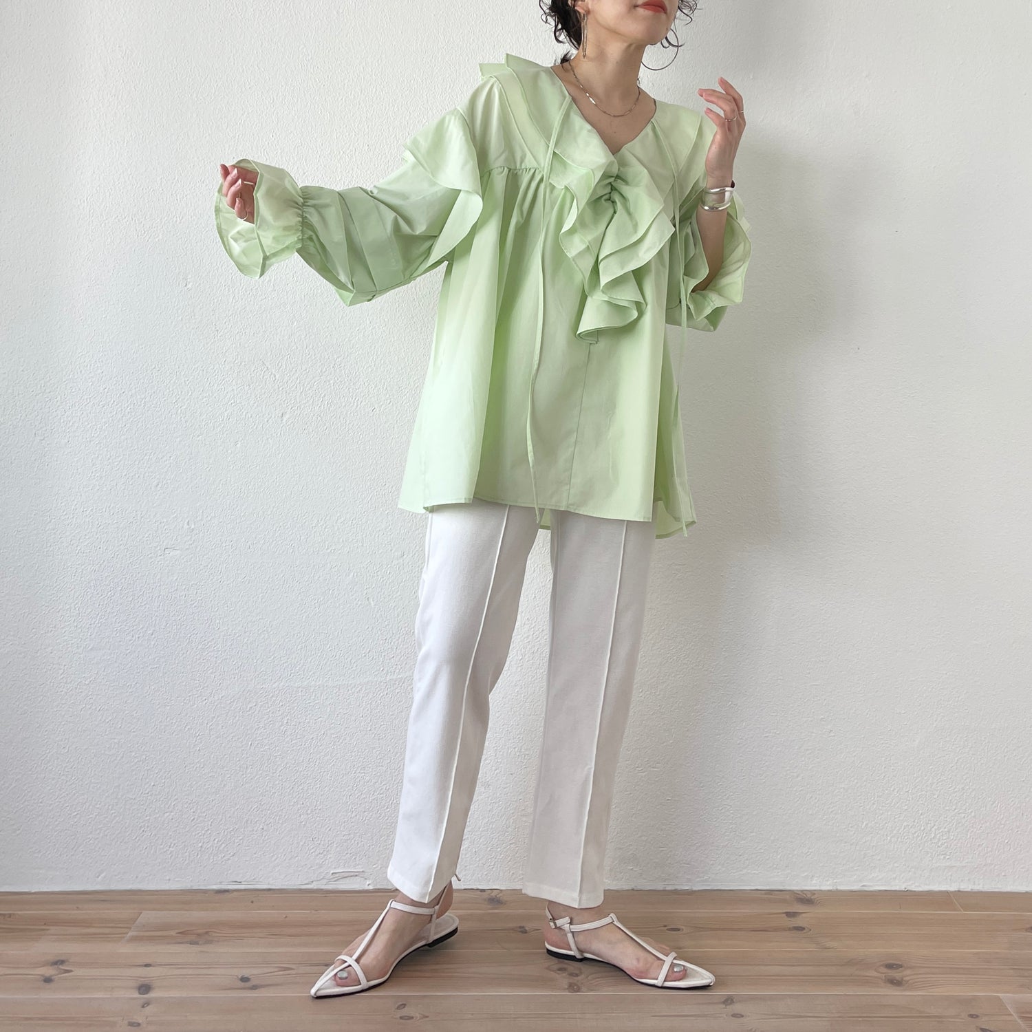 big collar frill blouse / mint