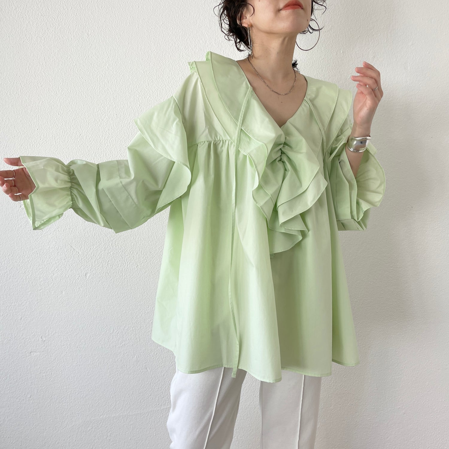 big collar frill blouse / mint