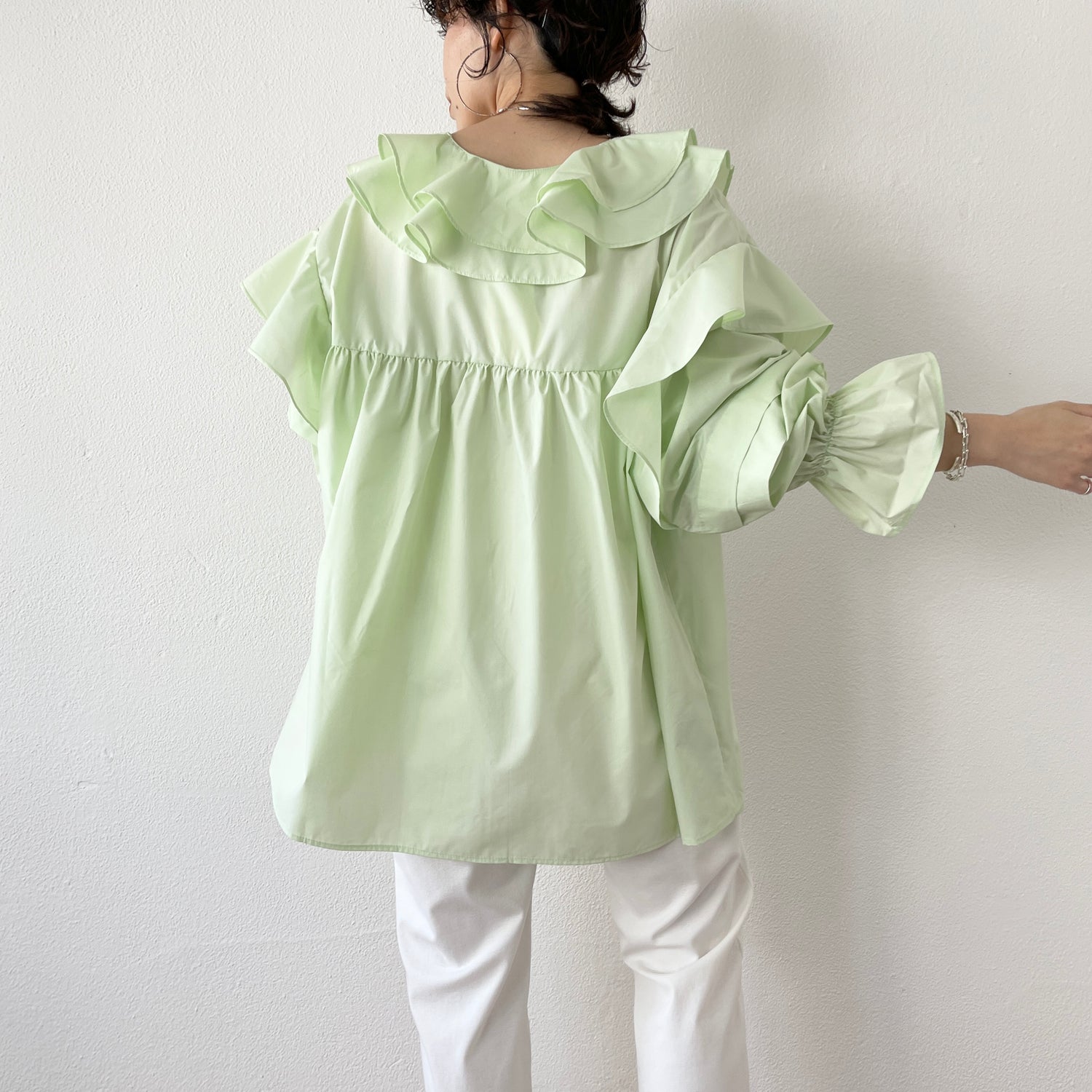 big collar frill blouse / mint