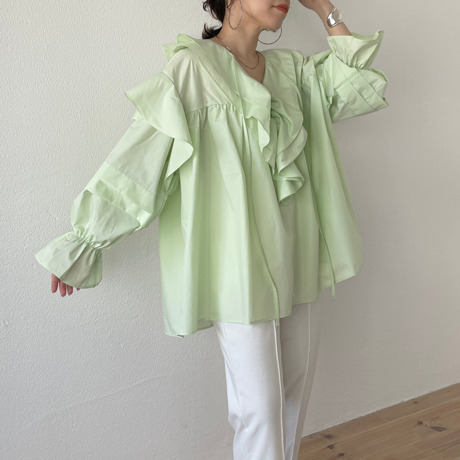 big collar frill blouse / mint