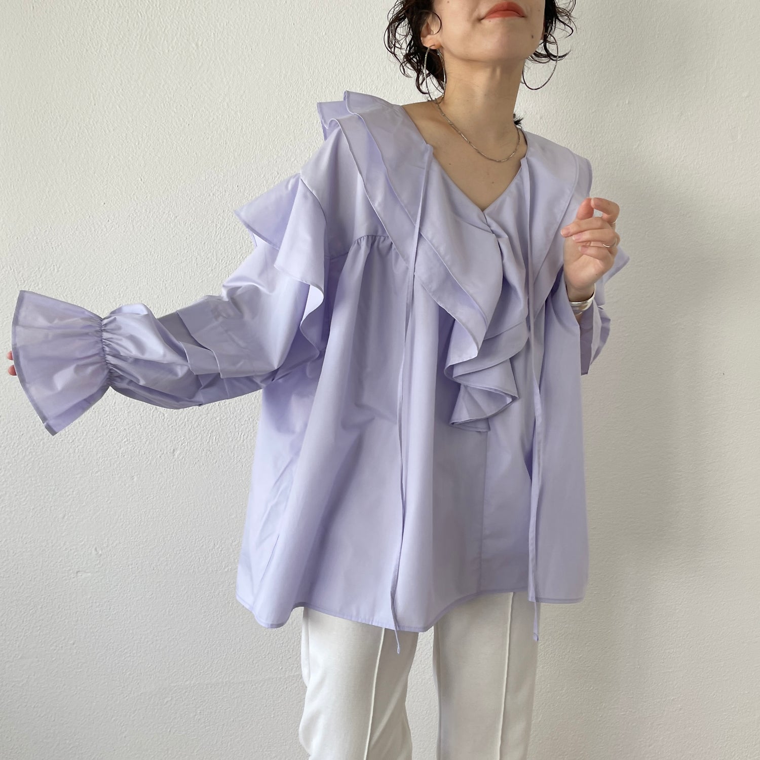 big collar frill blouse / lavender