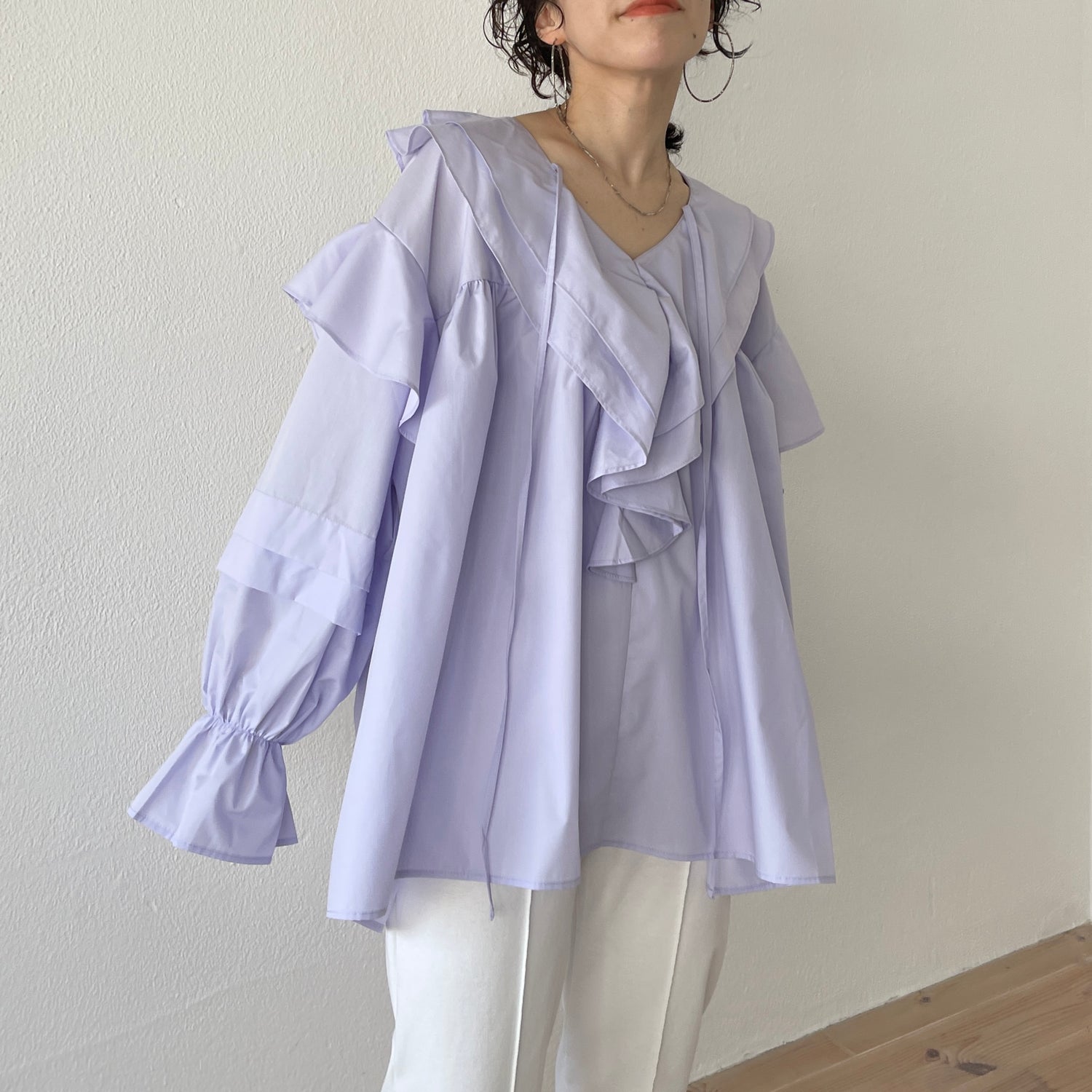 big collar frill blouse / lavender