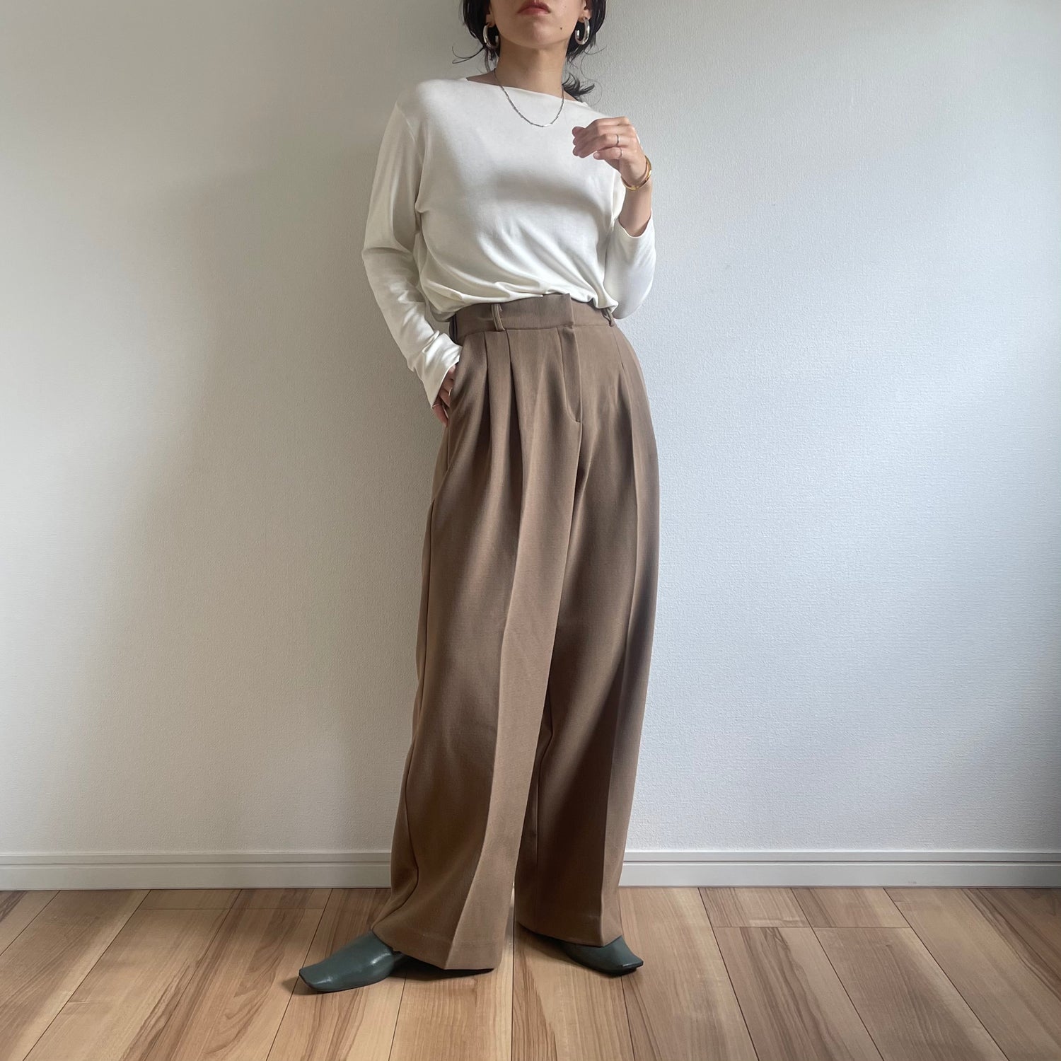 smooth touch daily tee / ivory