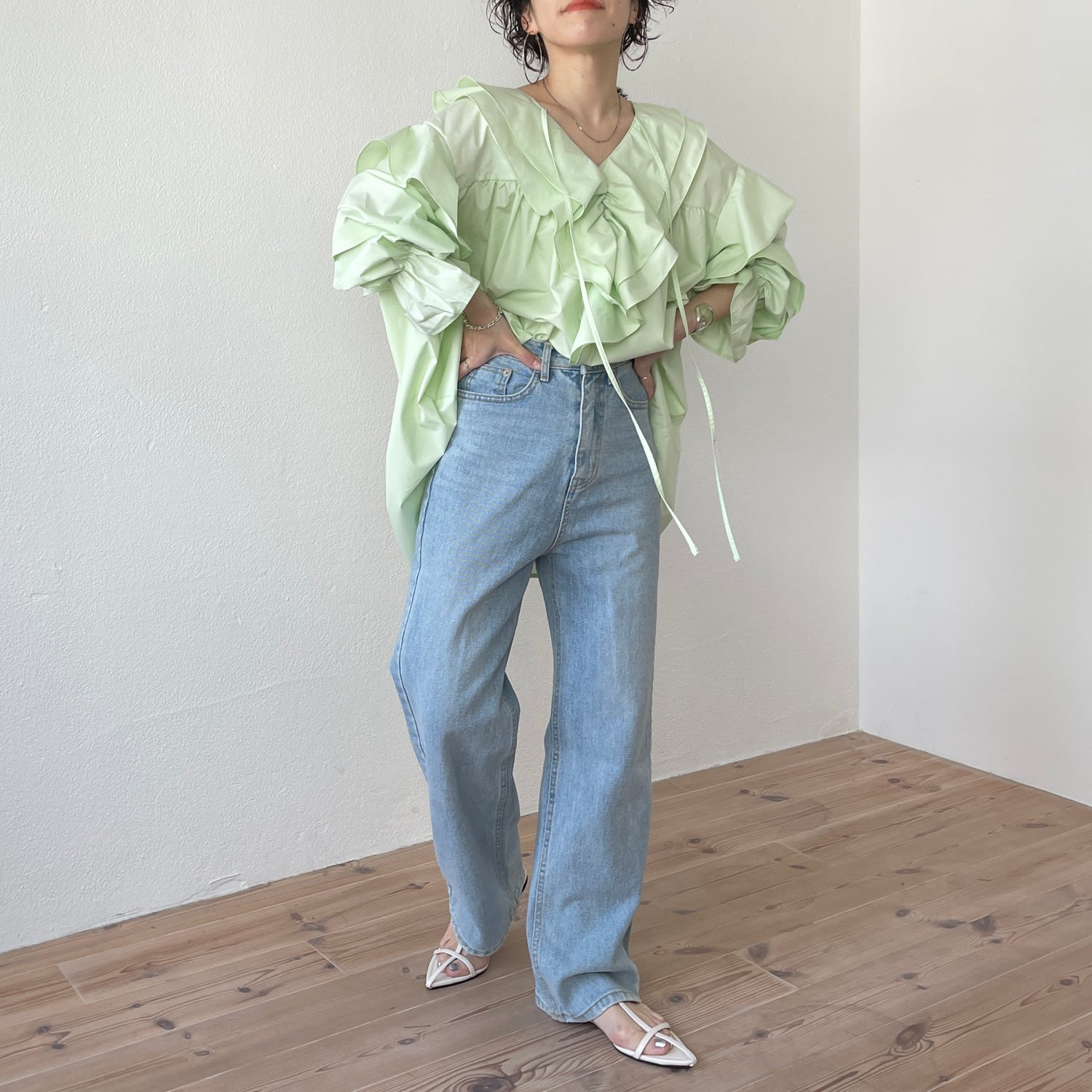 big collar frill blouse / mint
