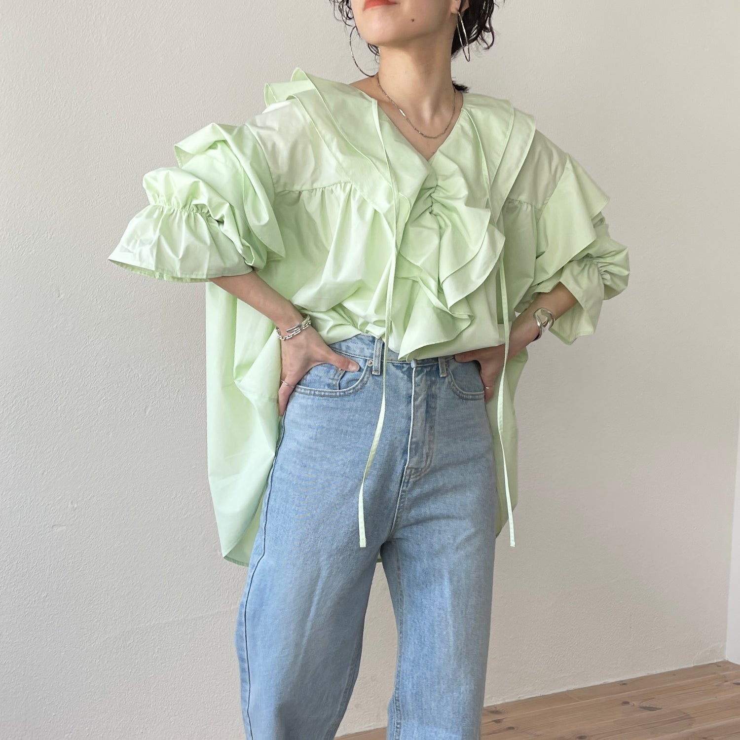 big collar frill blouse / mint