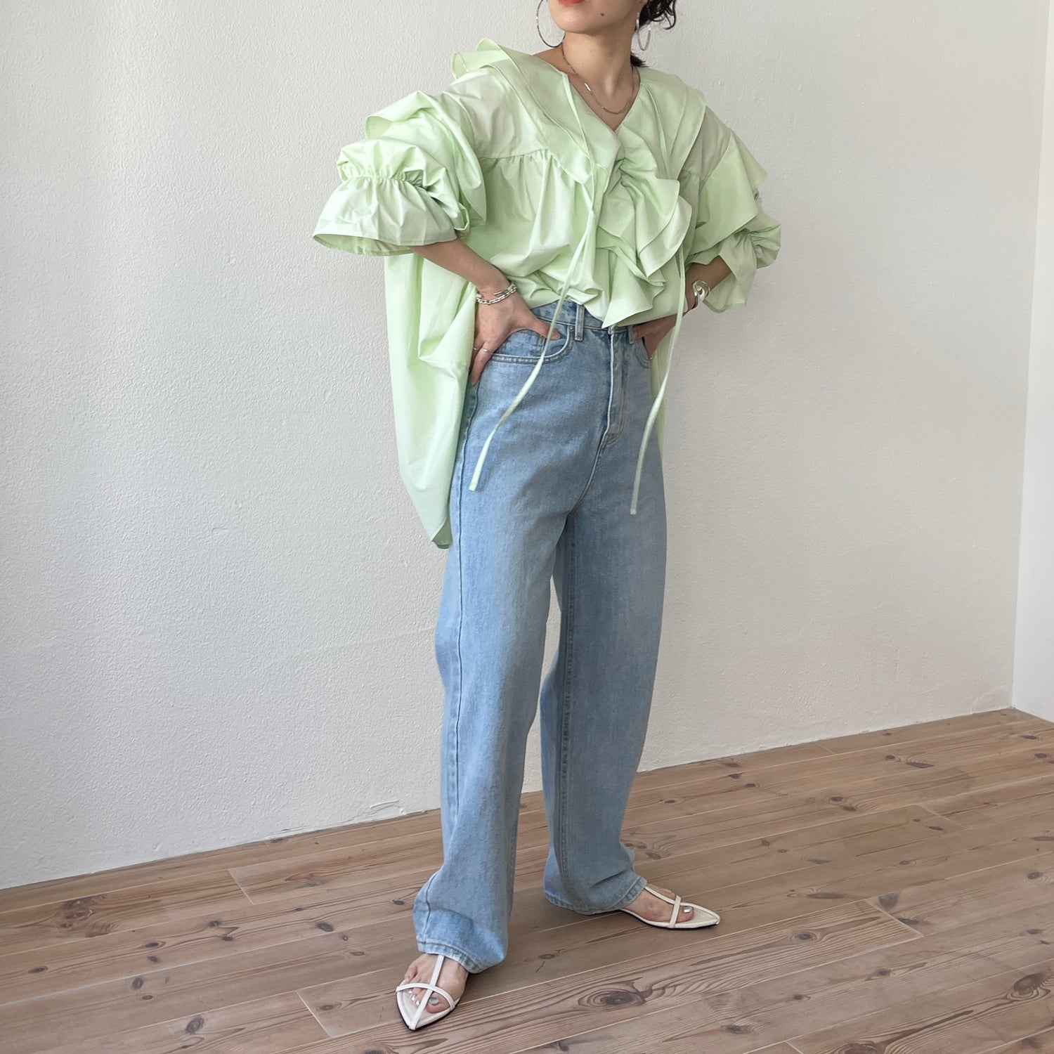 big collar frill blouse / mint