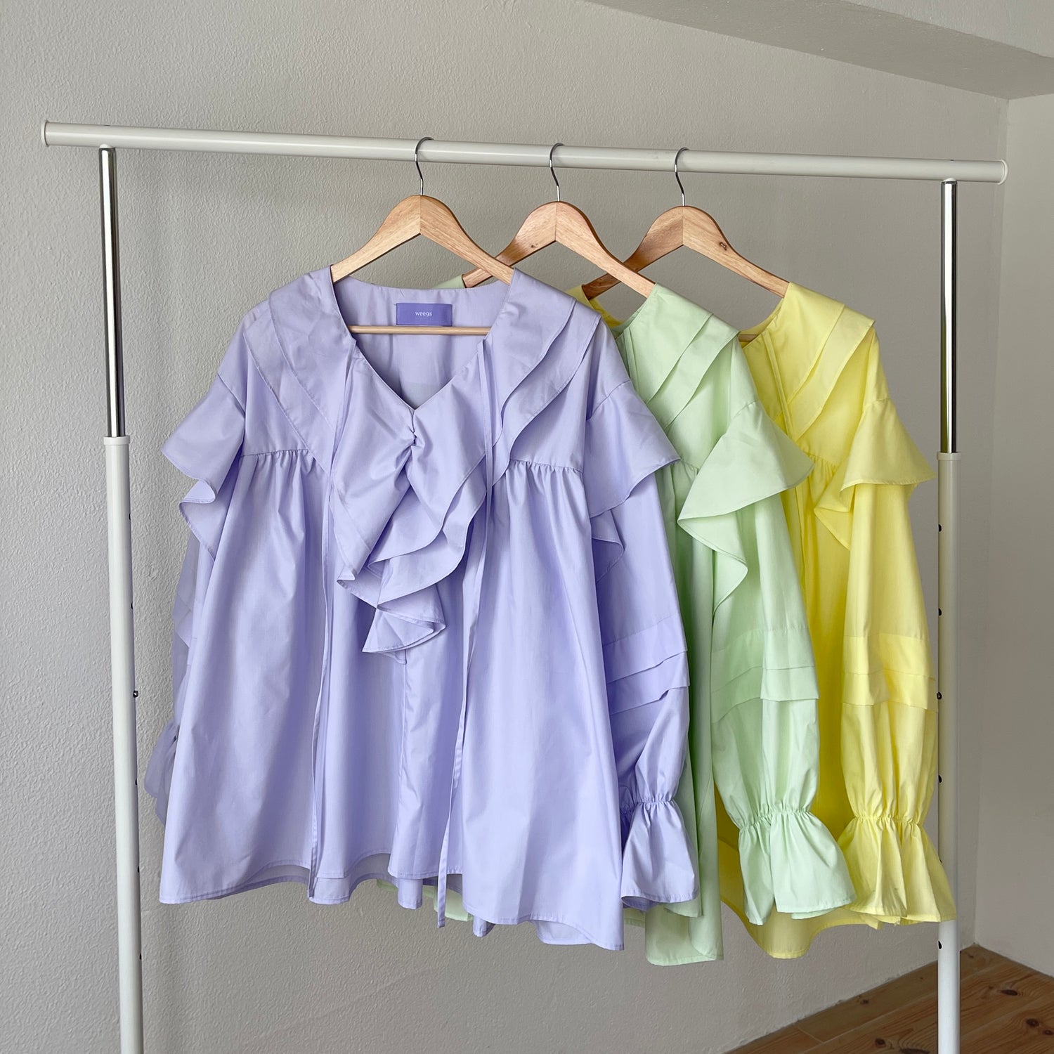 big collar frill blouse / lavender