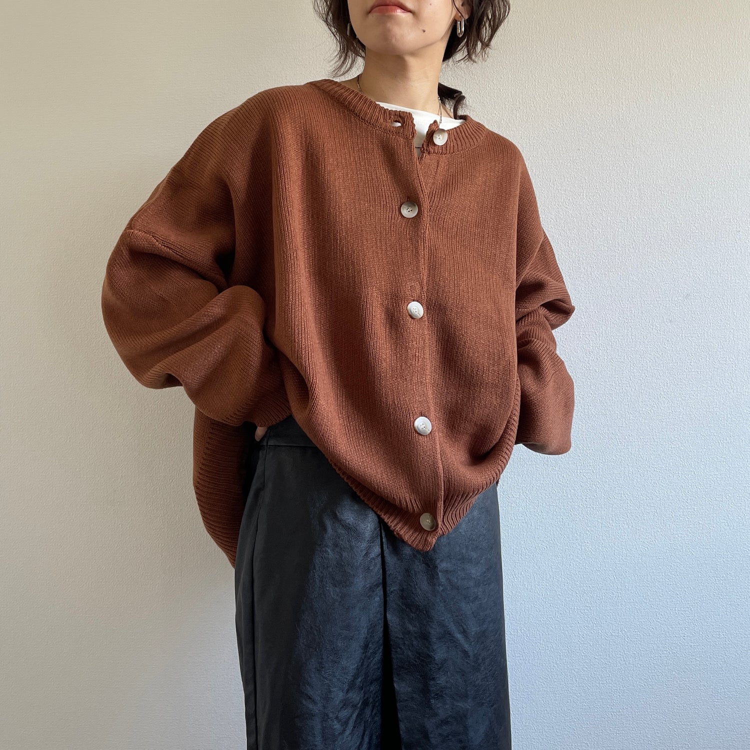 over size knit cardigan / brown