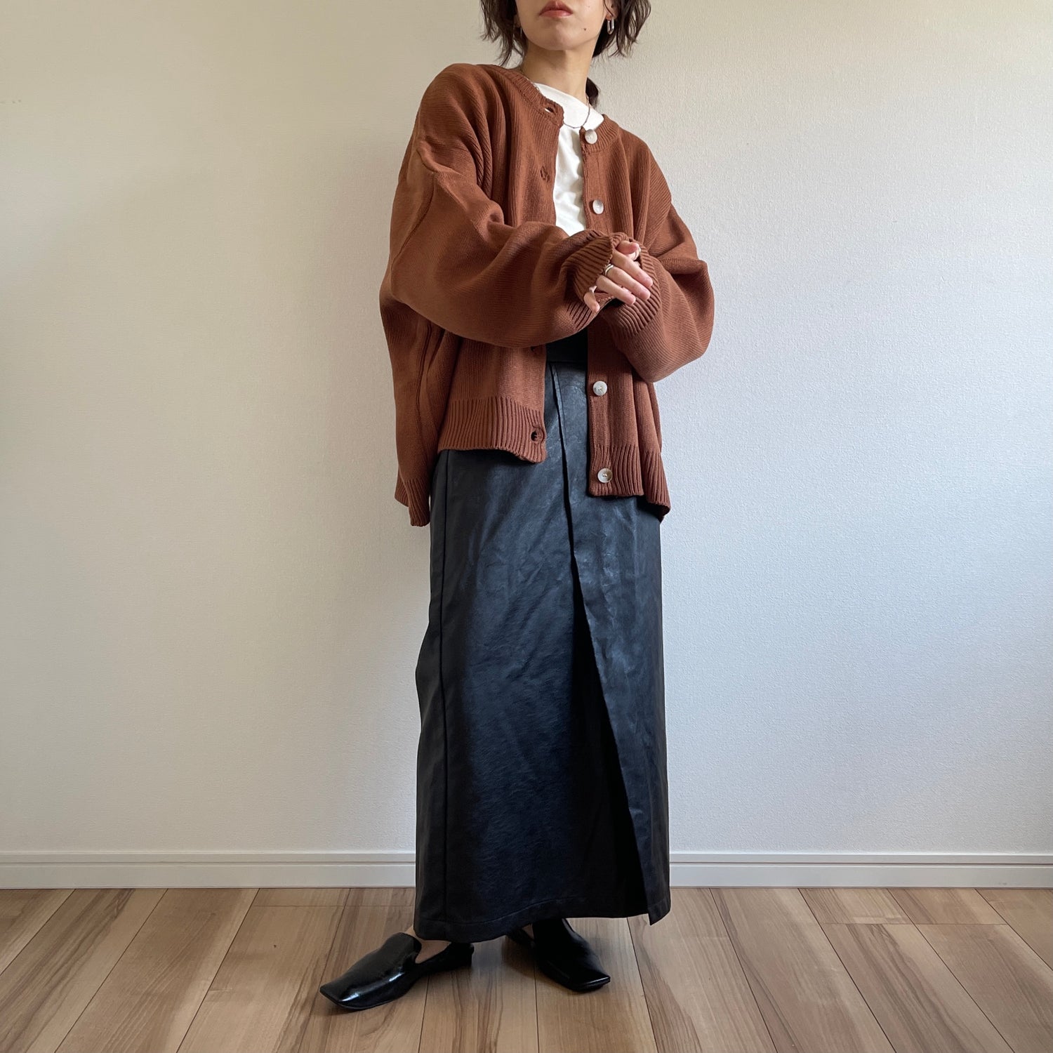 over size knit cardigan / brown