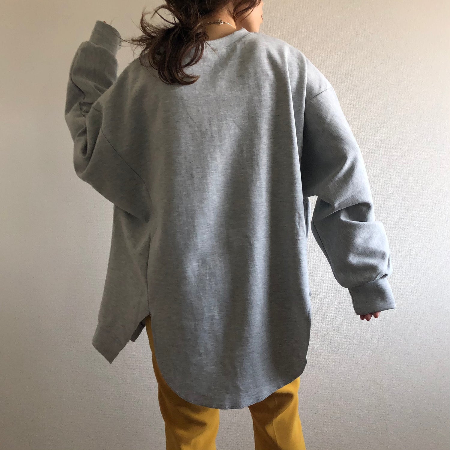asymmetry design sweat / gray