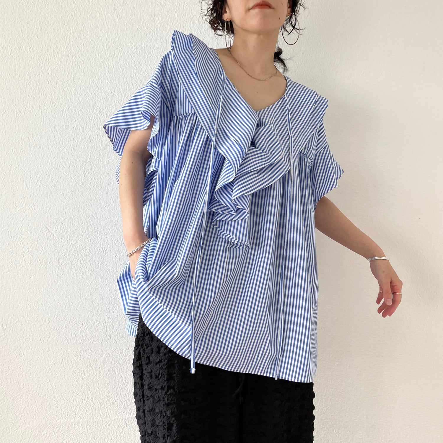 big collar frill half blouse / stripe