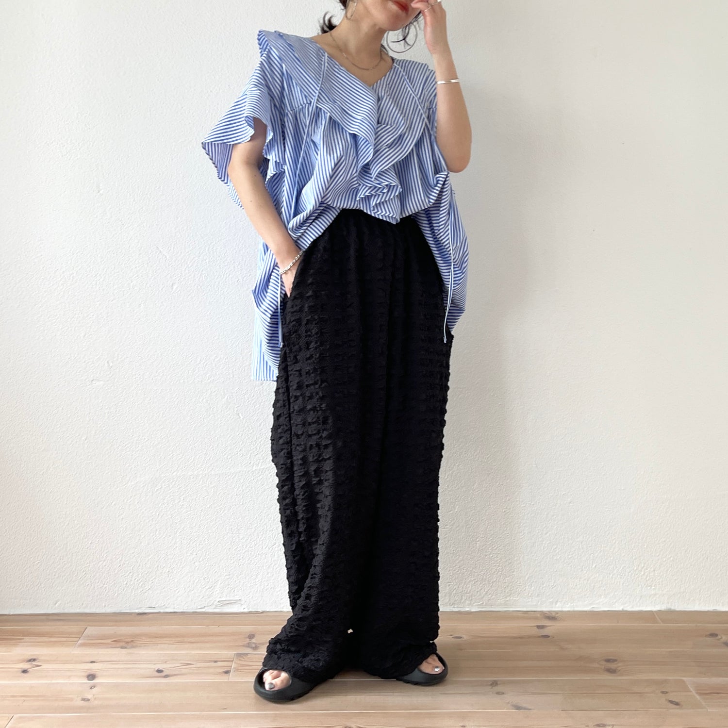 big collar frill half blouse / stripe