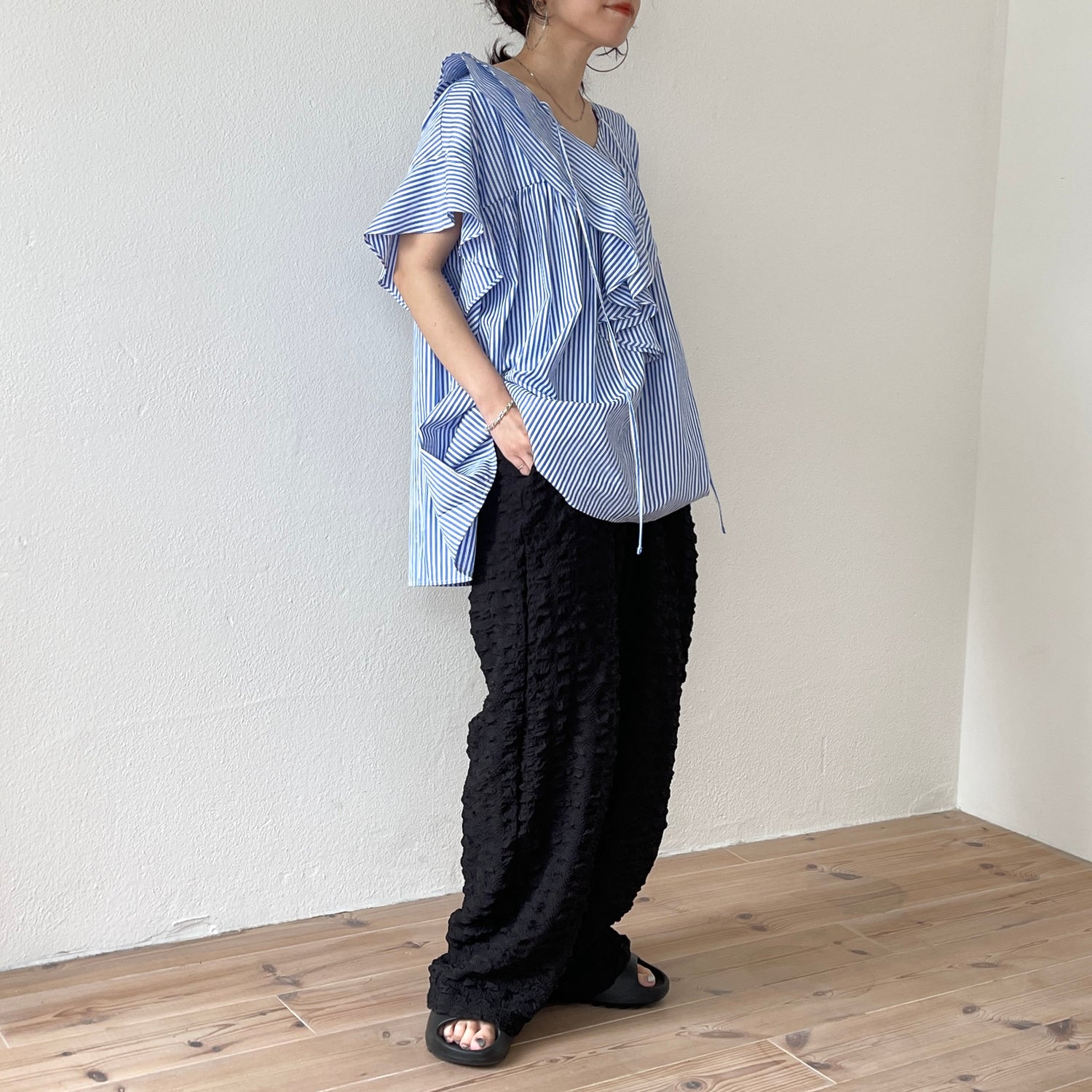 big collar frill half blouse / stripe