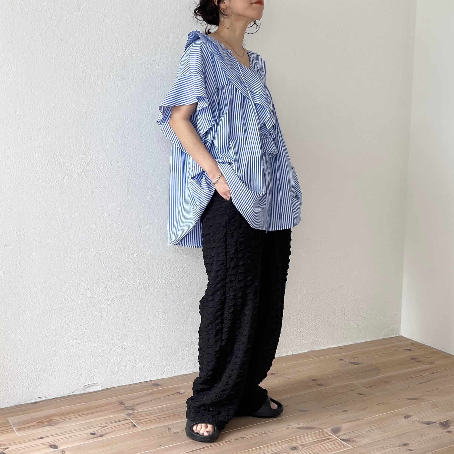 big collar frill half blouse / stripe