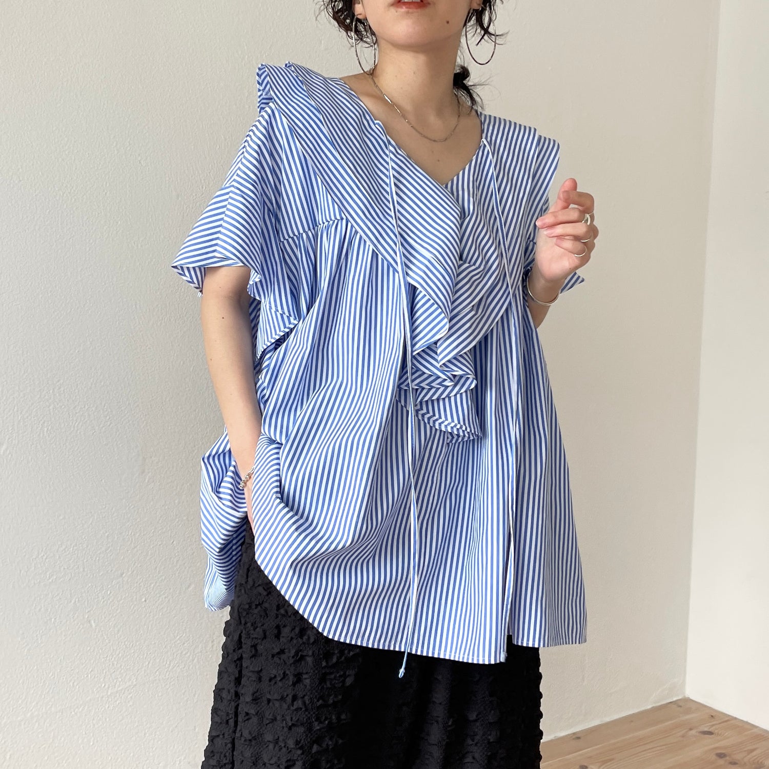 big collar frill half blouse / stripe