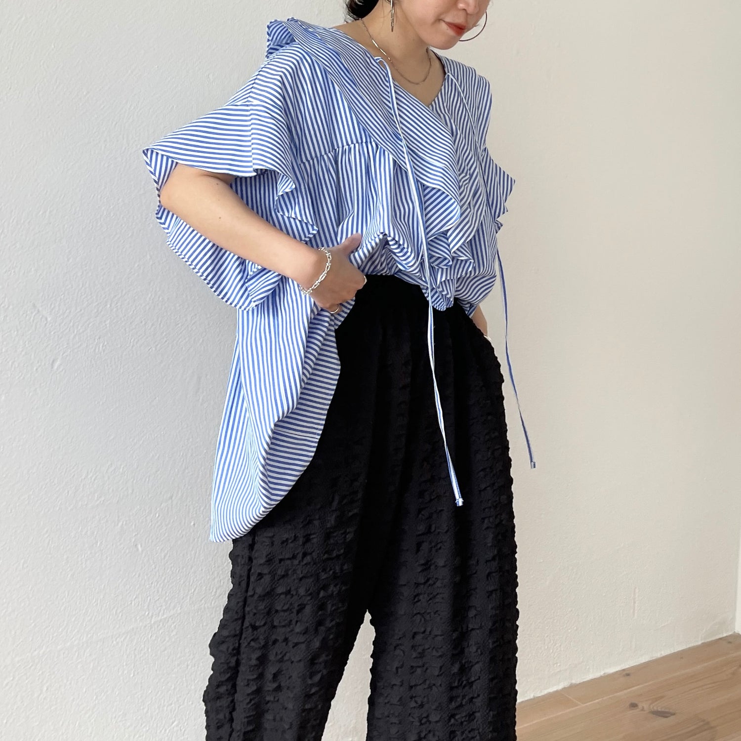 big collar frill half blouse / stripe