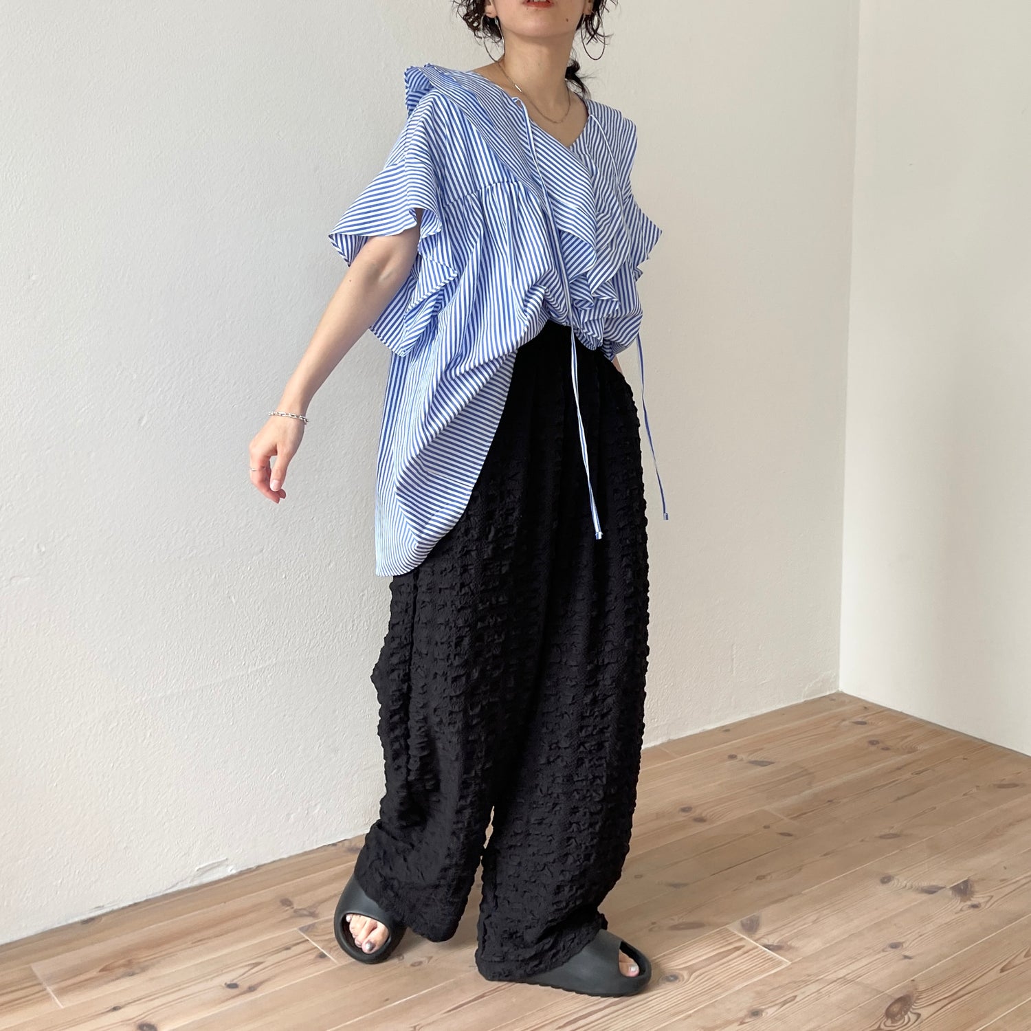 big collar frill half blouse / stripe