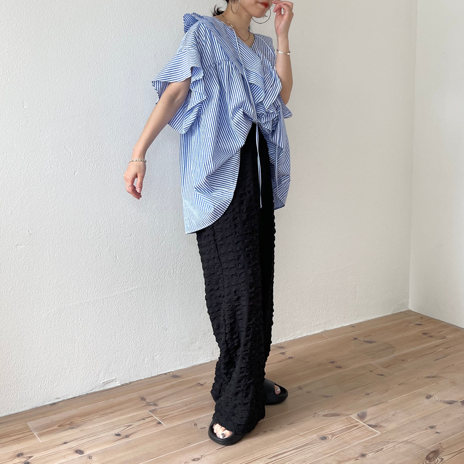 big collar frill half blouse / stripe
