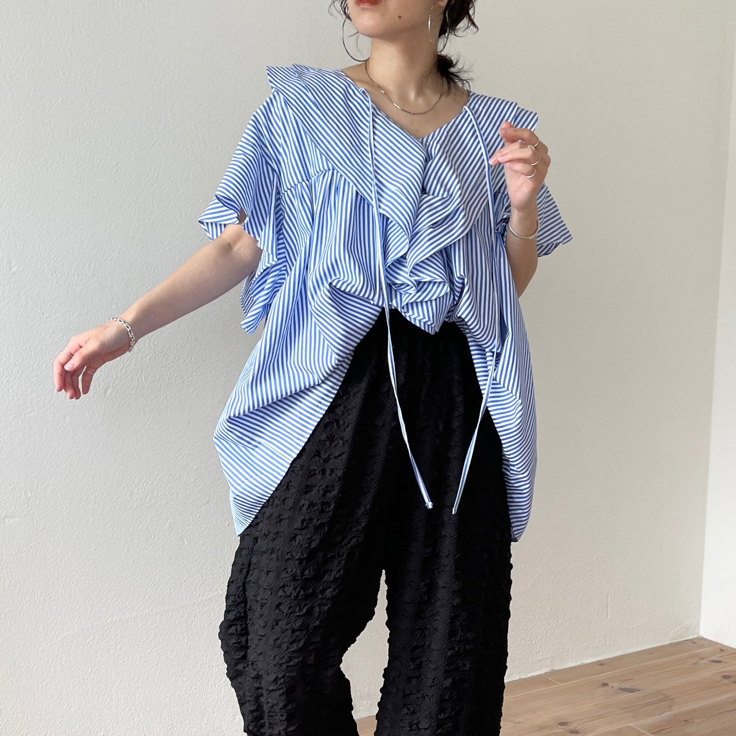 big collar frill half blouse / stripe