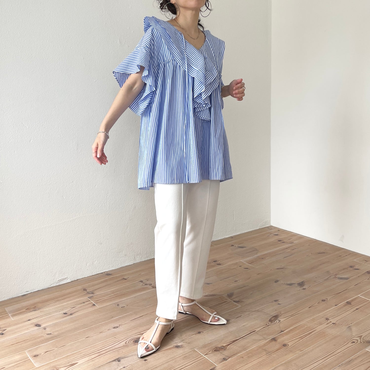 big collar frill half blouse / stripe