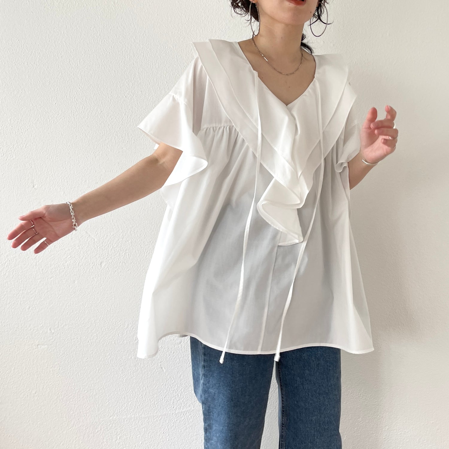 big collar frill half blouse / baby pink