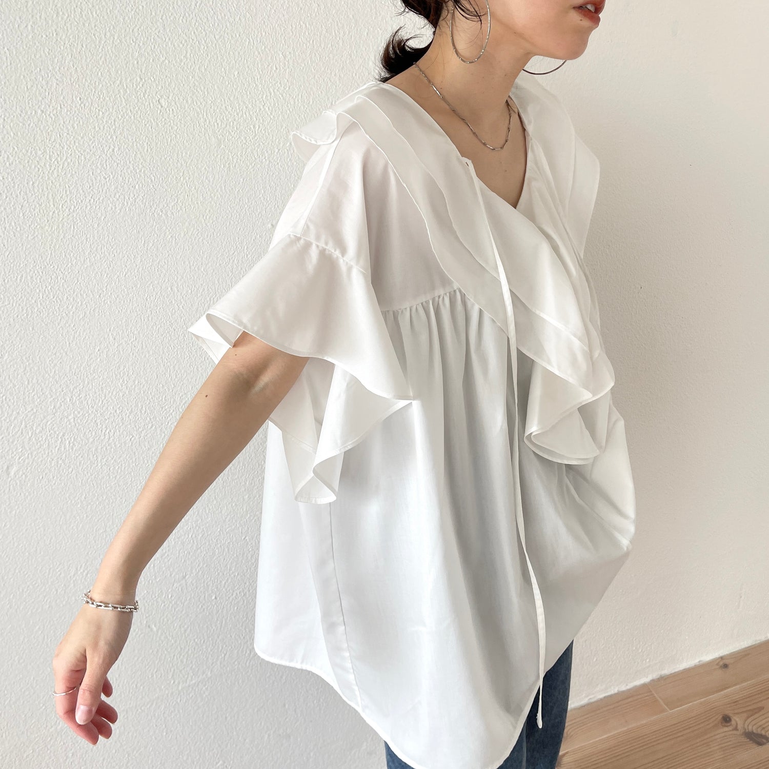 big collar frill half blouse / baby pink