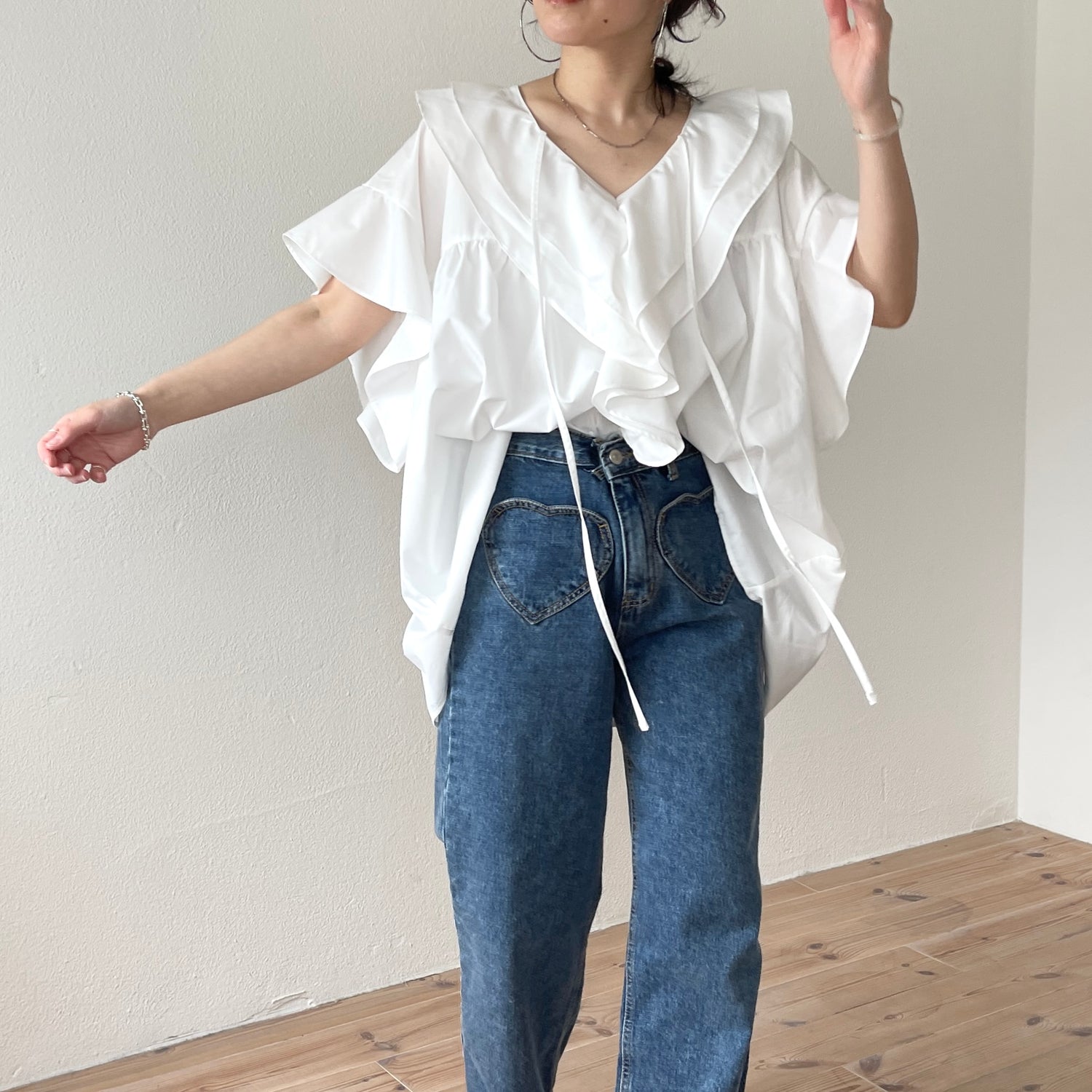 big collar frill half blouse / baby pink