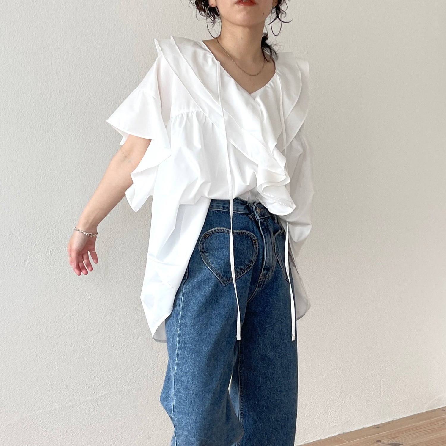 big collar frill half blouse / baby pink