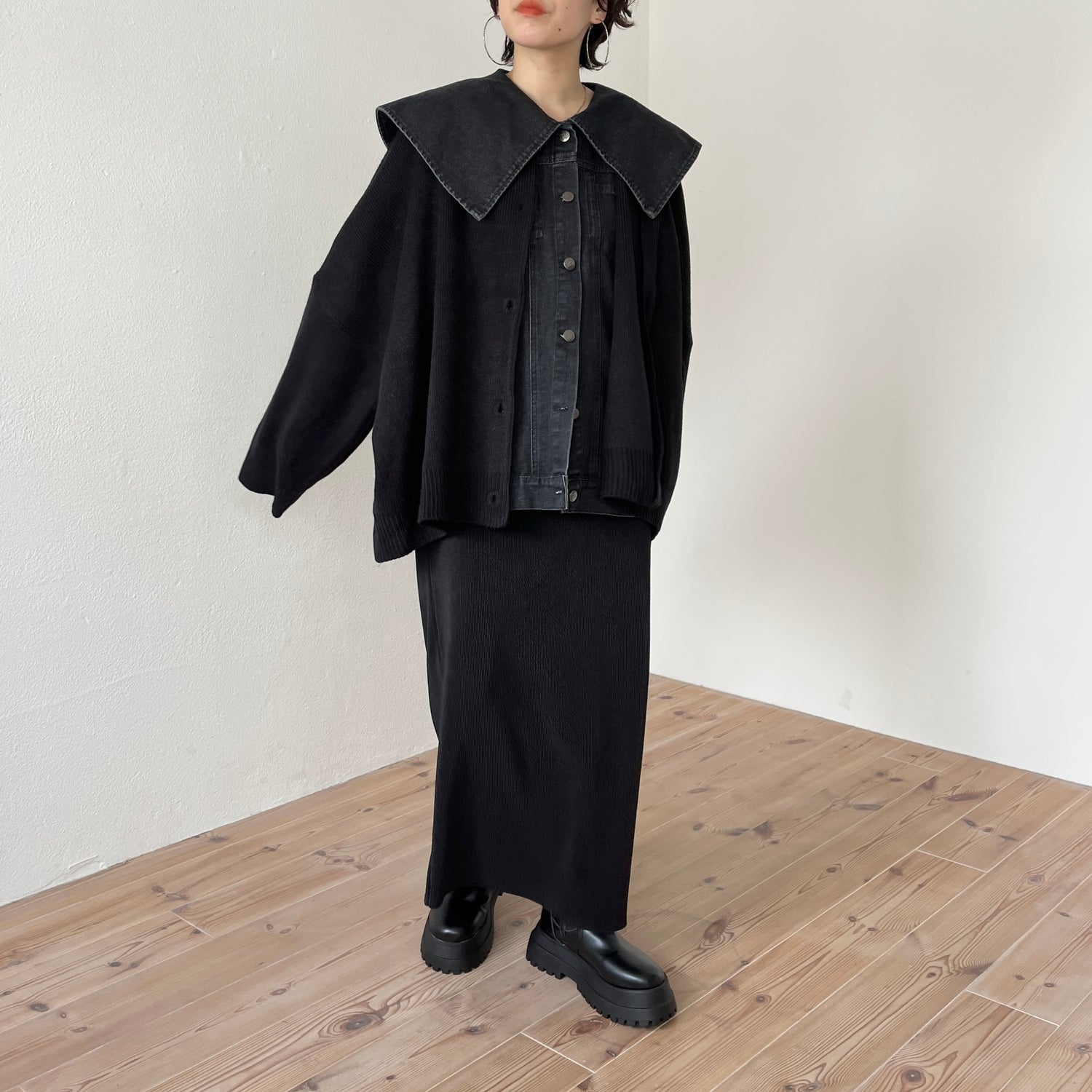 vintage like big collar denim vest / black
