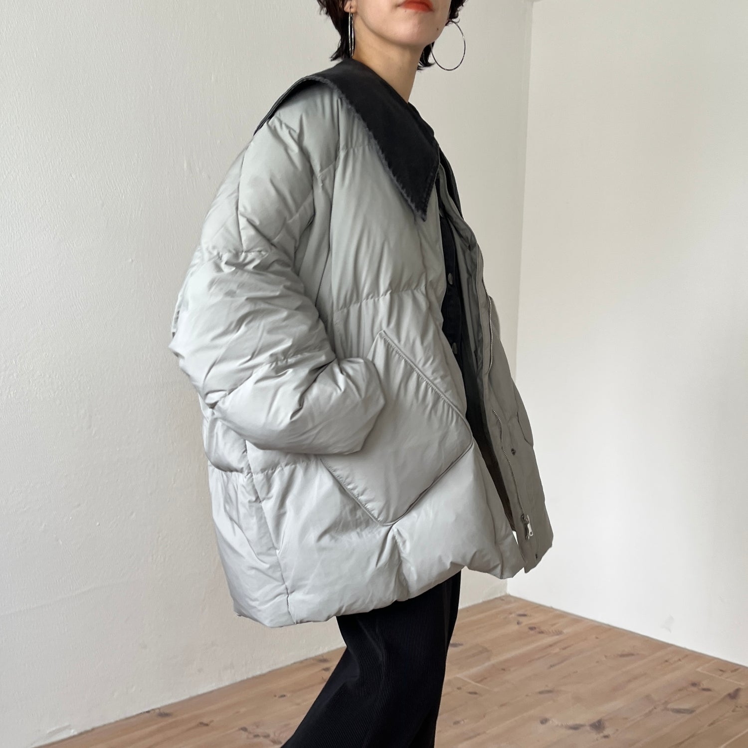 vintage like big collar denim vest / black