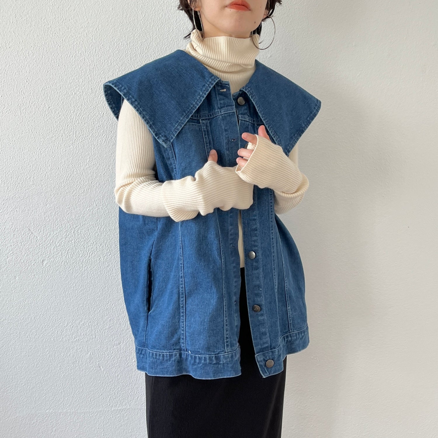 vintage like big collar denim vest / blue